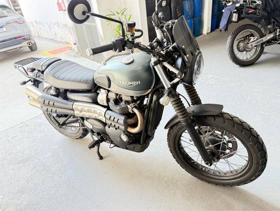 TRIUMPH STREET SCRAMBLER TRIUMPH STREET SCRAMBLER